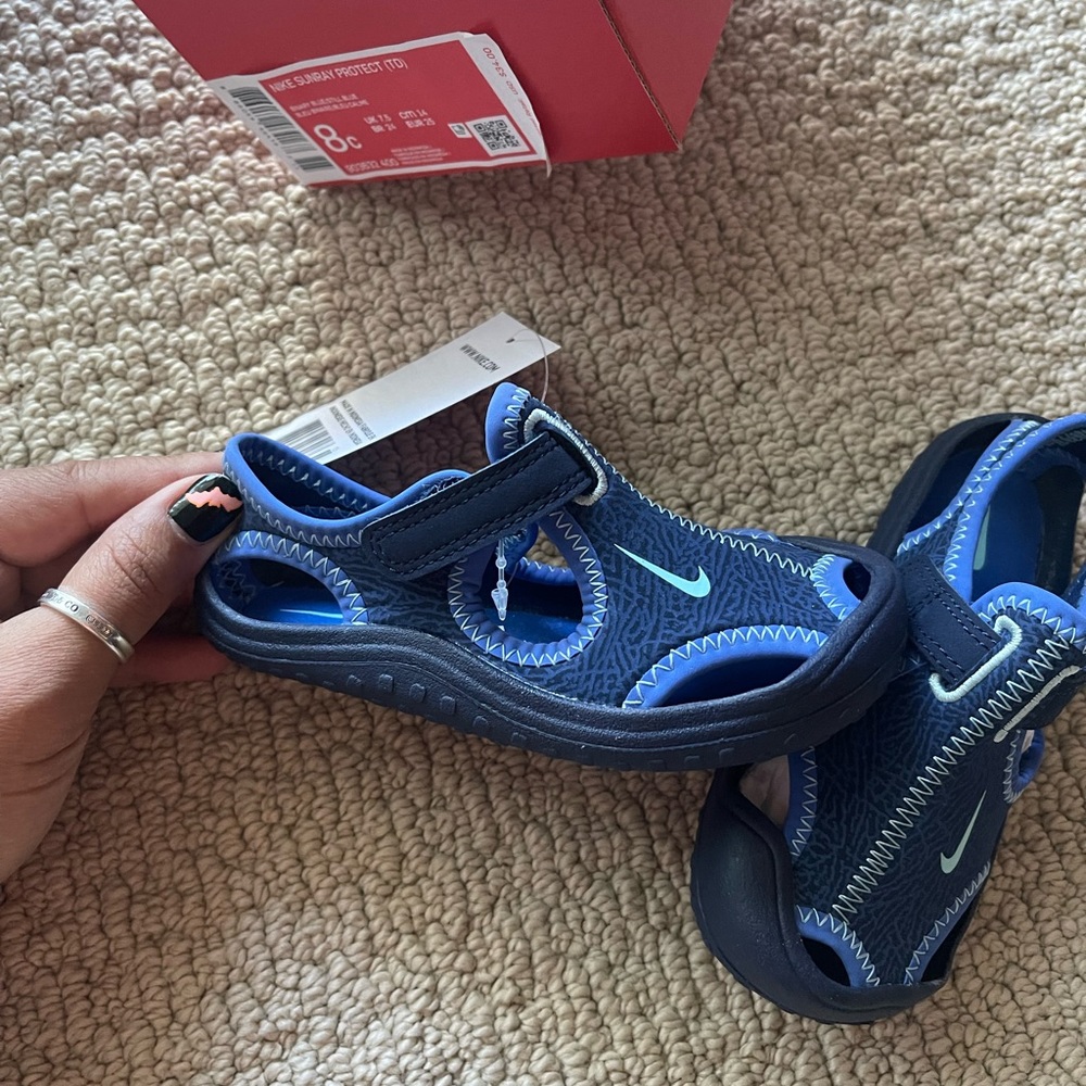 Toddler nike sunray protect NWT